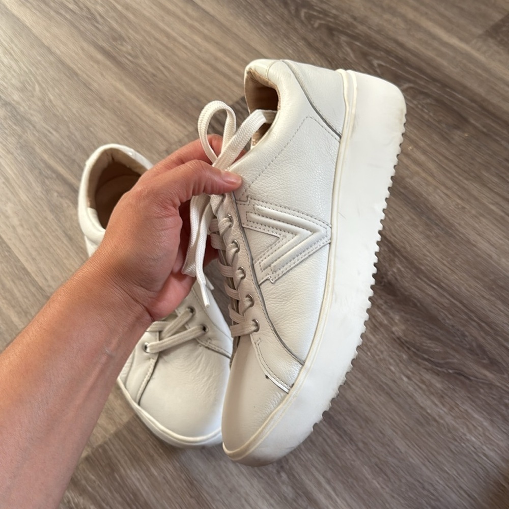 Vionic Kearny Lace Up Platform Sneaker 8.5 White Platform Leather Athletic Shoes - Picture 2 of 9